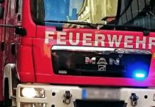 Polizei ermittelt nach Brand eines Holzschuppens