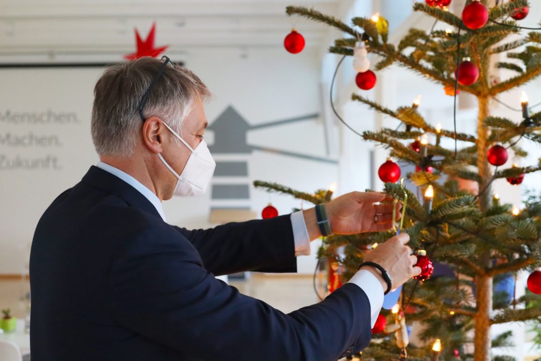 Weihnachtsbaum für Kinderwünsche | 1