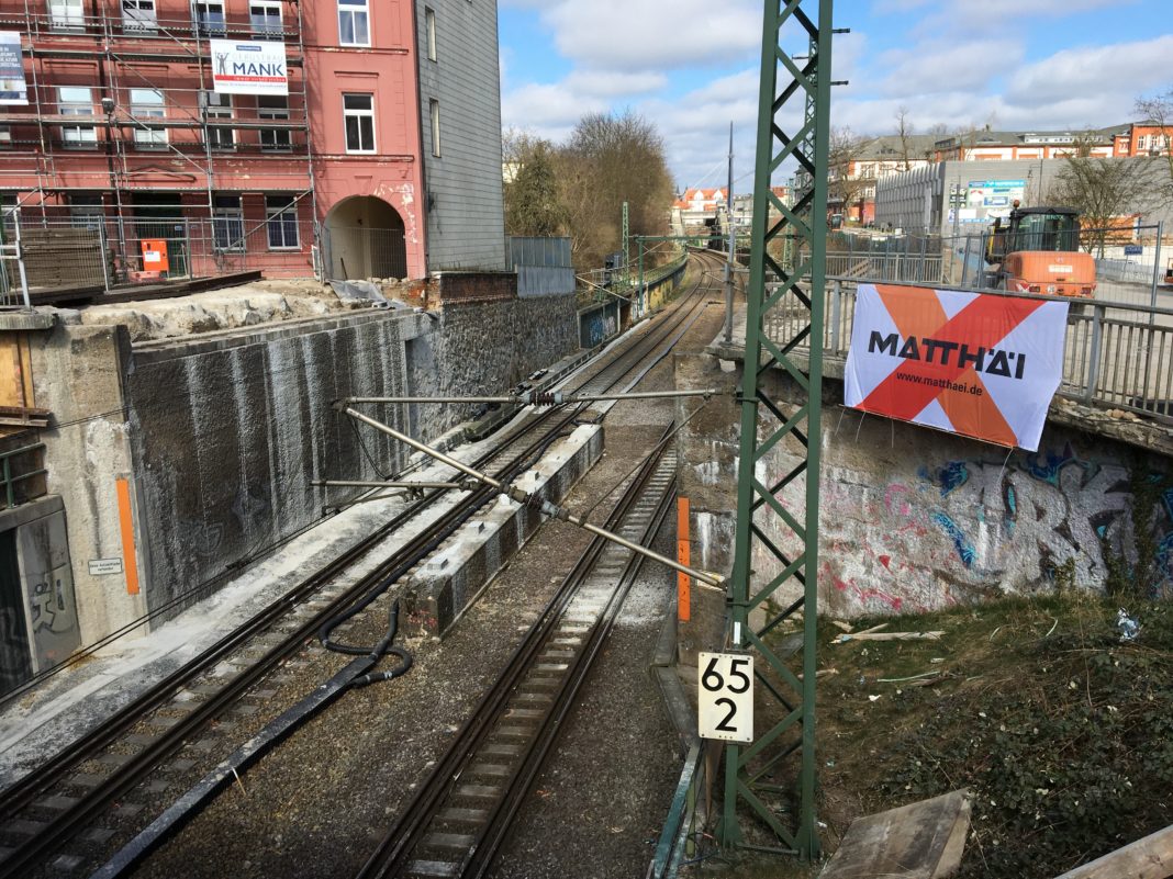 Wallstraßenbrücke erfolgreich zersägt | 1