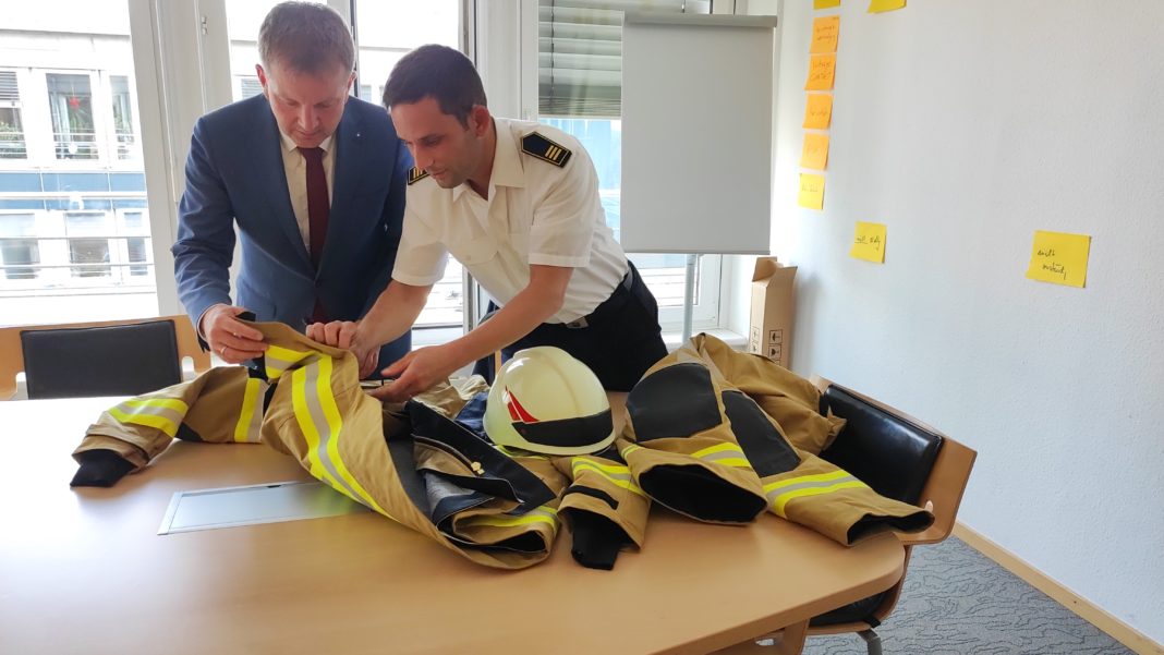 Stadt will neue Schutzbekleidung für die Freiwillige Feuerwehr beschaffen | 1
