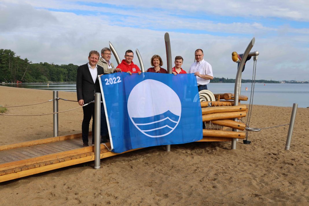 Blaue Flagge für beste Badequalität | 1