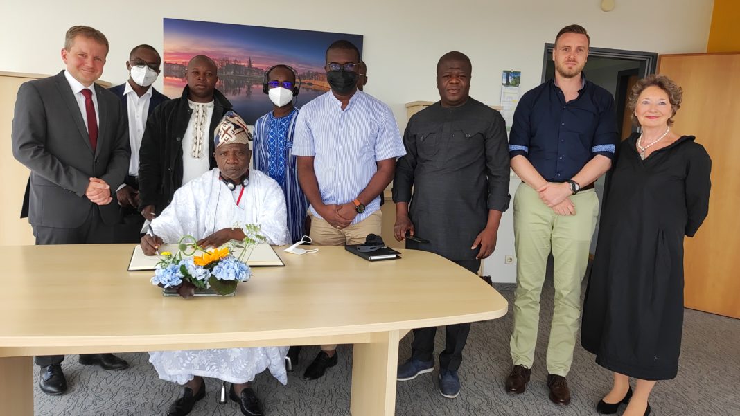 Delegationen aus Benin und Burkina Faso im Stadthaus zu Gast | 1