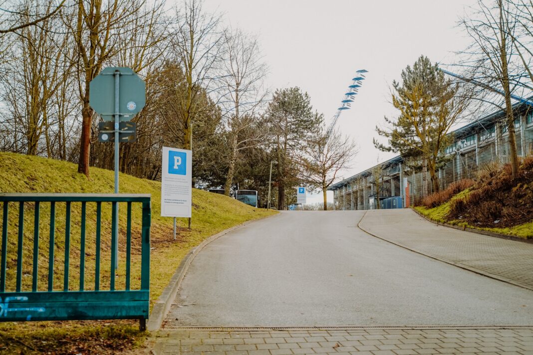 F.C. Hansa bietet kostenfreie Parkflächen für Anwohner an | 1