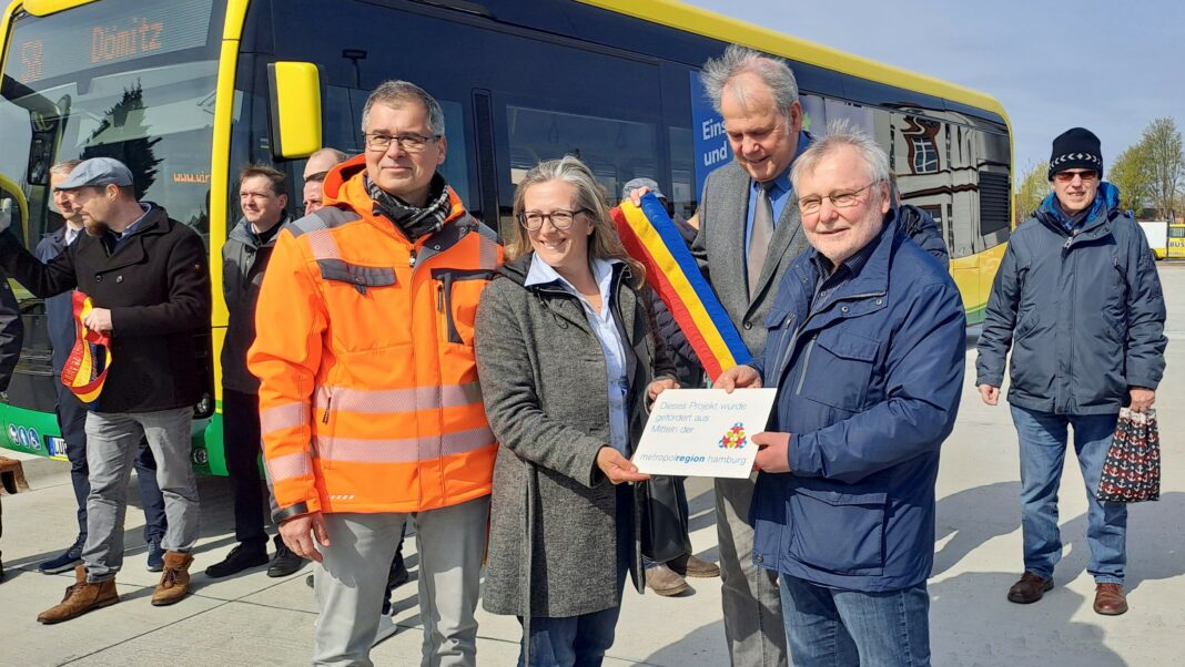 Neuer ZOB am Bahnhof Ludwigslust eröffnet | 1