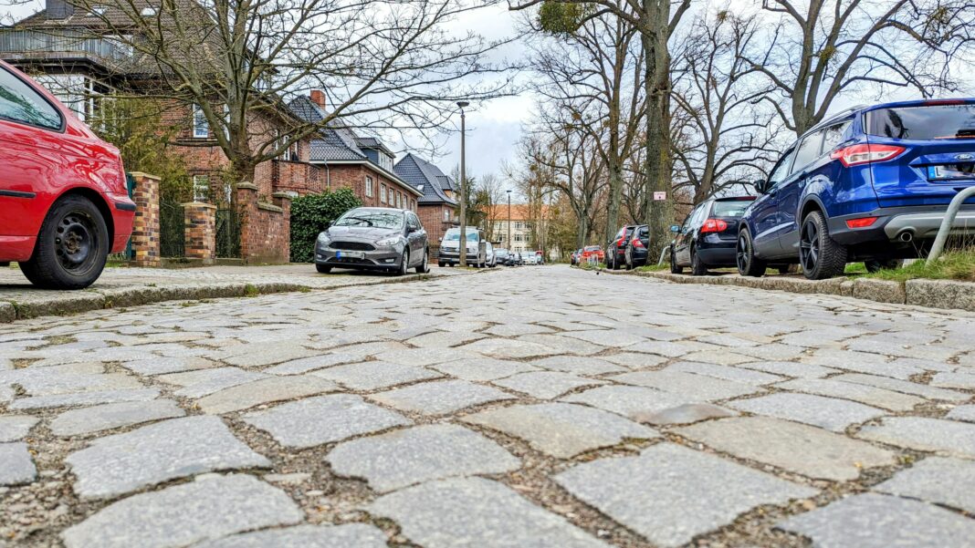 Stadt nimmt Sanierung der Dr.-Hans-Wolf-Straße in Angriff | 1