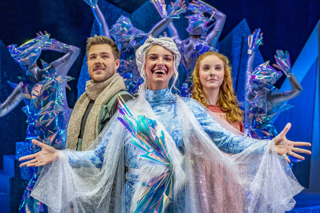 Musical-Zauber aus Eis und Schnee in der Sport- und Kongresshalle | 1