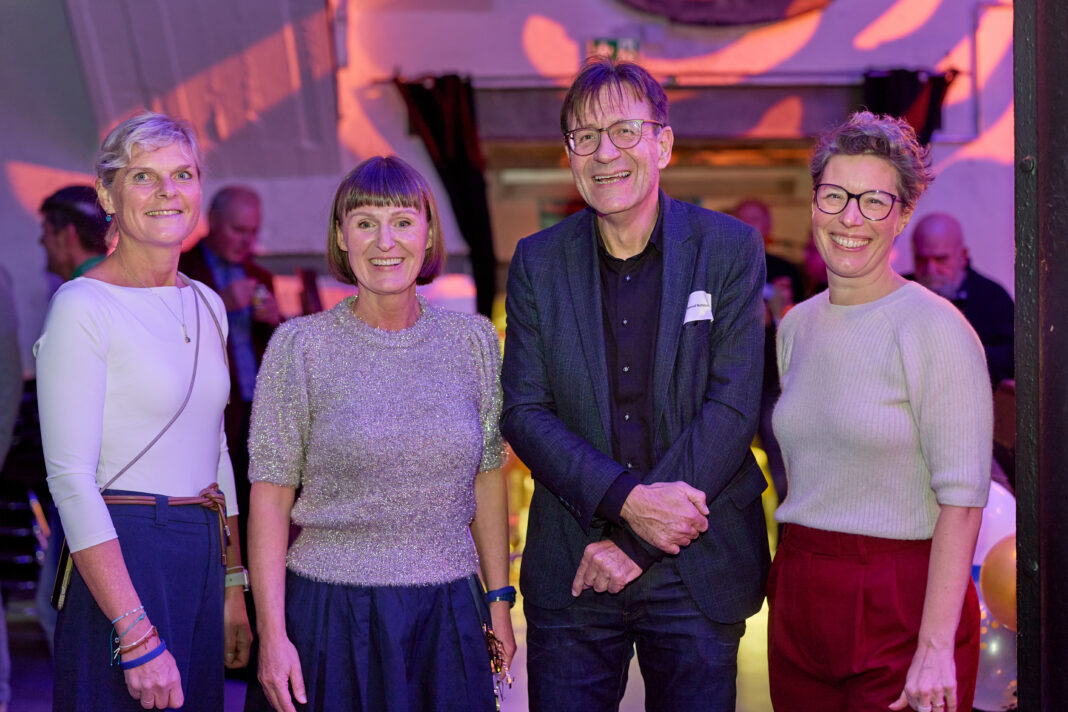 Bernd Nottebaum mit Kathrin Hoffmann, Martina Müller, Mascha Thomas-Riekoff (c) Oliver Borchert