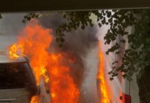 Polizei bittet um Hinweise zu Brandverdächtigen