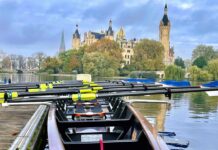 Mit Blick aufs Schloss: Schwerin begrüßt Deutschlands Wanderruderer